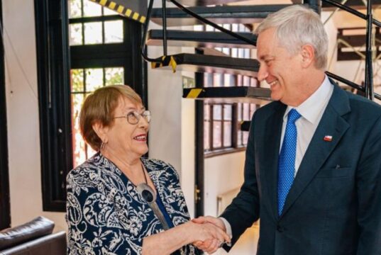 Kast se reúne con Bachelet en medio de especulación por apoyo a candidatura de la ONU