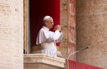 El Papa pide que se abran vías de diálogo ante la «violencia atroz de la guerra» en Oriente Próximo